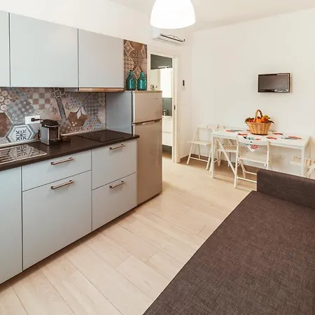 Fema - Housea Oda ve Kahvaltı