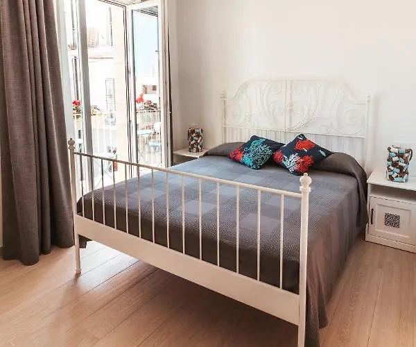 Couette-café Fema Apartment & Rooms - Housea