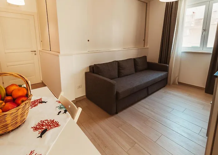 Fema Apartment & Rooms - Housea Couette-café 3*